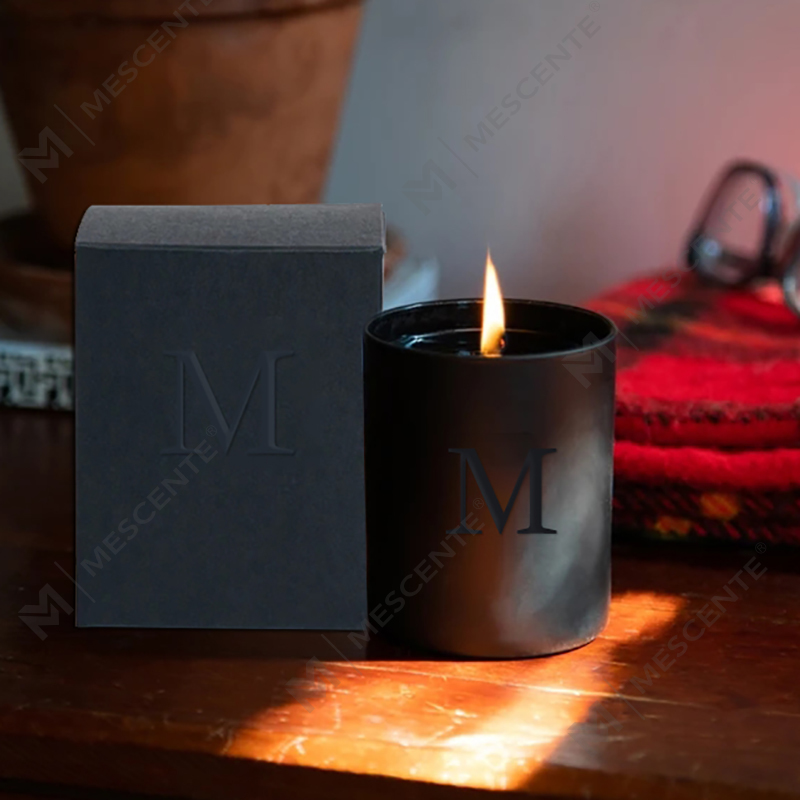 M&Scent ขายส่งขวดโหลสีดำหรูหราที่ไม่ซ้ำใครงานแต่งงานเทียนหอมถั่วเหลืองตกแต่งด้วยคริสตัล