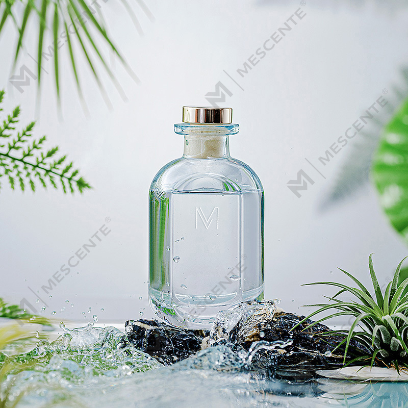 ขายส่งโรงแรม Big Porcelaine ดอกไม้เครื่องลายครามหรูหรา Tatakan สำหรับหวาย Reed Diffuser พร้อมแท่ง