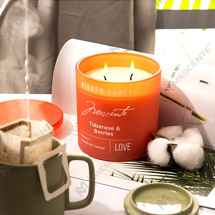M&Scent ขายส่งฉลากส่วนตัวสุดหรูขวดดำเทียนขี้ผึ้งถั่วเหลืองพร้อมคริสตัล