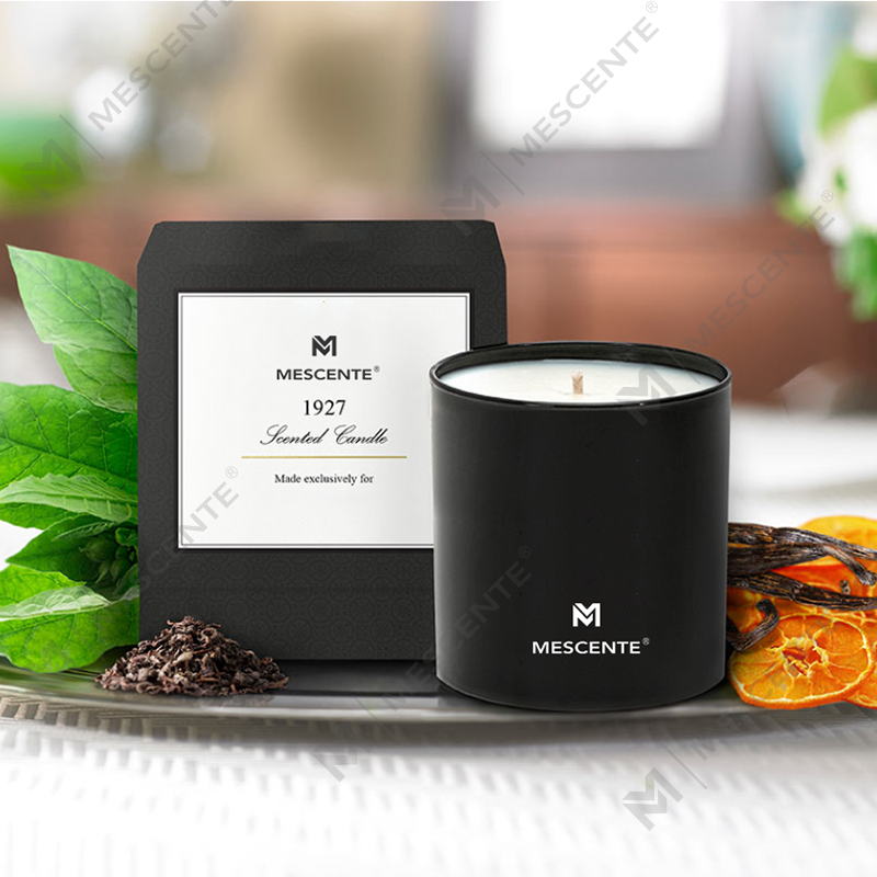 M&S กลิ่นขายส่งฉลากส่วนตัวหรูหรา Chrome เทียนอโรมาชาย 22 ออนซ์พร้อมคริสตัลอยู่ข้างใน