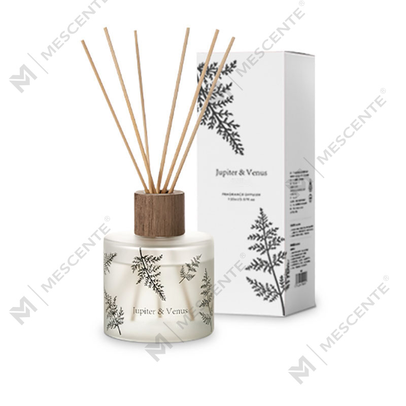 M&Scent ขายส่งหรูหราตกแต่งที่กำหนดเองแก้วสีเหลืองอำพันไม่มีไฟที่ไม่ซ้ำกันโปร่งใสดอกไม้กลิ่นหอมกกกระจาย