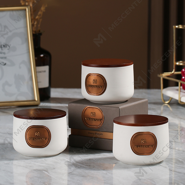 M&Scent ชุดของขวัญเทียนหอมขี้ผึ้งมะพร้าวเซรามิกฉลากส่วนตัว