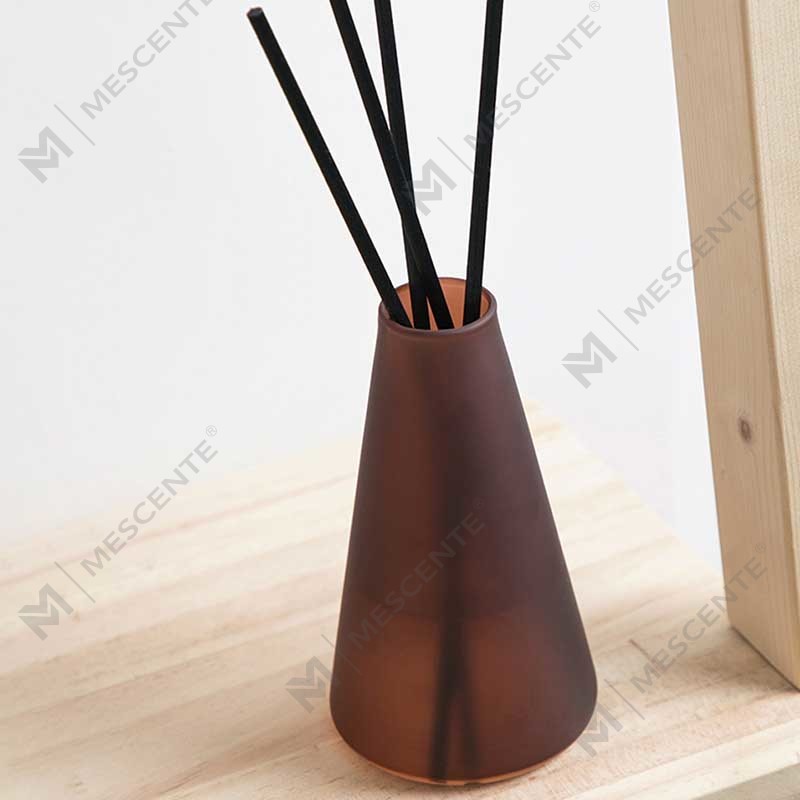 ขายส่ง Oem 200ml กล่องบรรจุภัณฑ์หรูหราหวาย Sticks ชุดของขวัญ Aroma Reed Diffuser