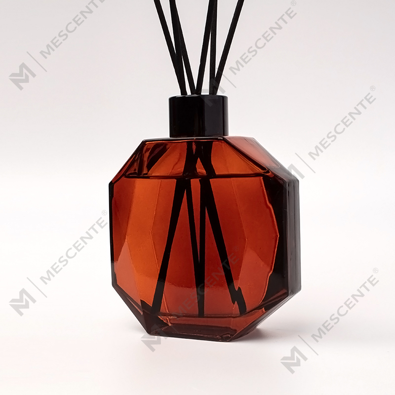 M&Scent ขายส่งหรูหรามินิขวดน้ำมันหอมระเหยกกกระจายน้ำมันพร้อมกล่องของขวัญ