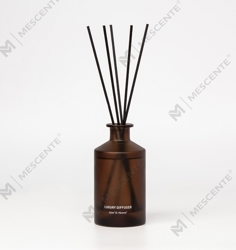 M&Scent ขวดแก้วฝ้าหรูหราแบบกำหนดเอง Home Essential Oil Reed Diffuser