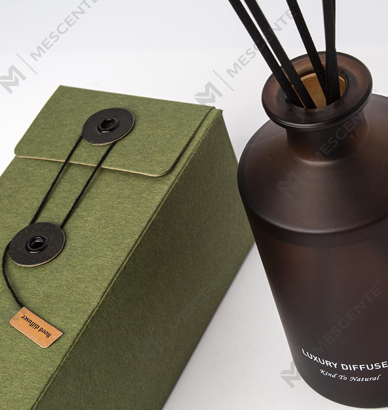 M&Scent ขวดแก้วฝ้าหรูหราแบบกำหนดเอง Home Essential Oil Reed Diffuser