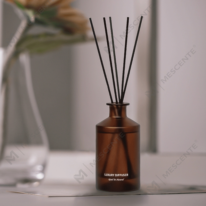 M&Scent ขวดแก้วฝ้าหรูหราแบบกำหนดเอง Home Essential Oil Reed Diffuser
