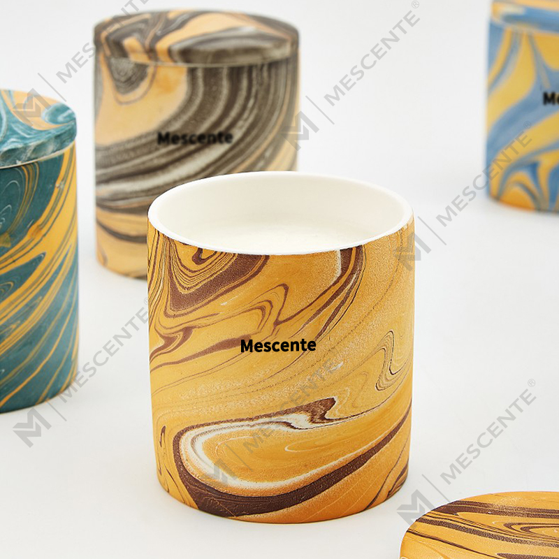 M&Scent ขายส่งราคาถูกที่กำหนดเองหรูหราฉลากส่วนตัวเสาหอมขี้ผึ้งถั่วเหลืองเทียนไม้ไส้ตะเกียงอโรมา