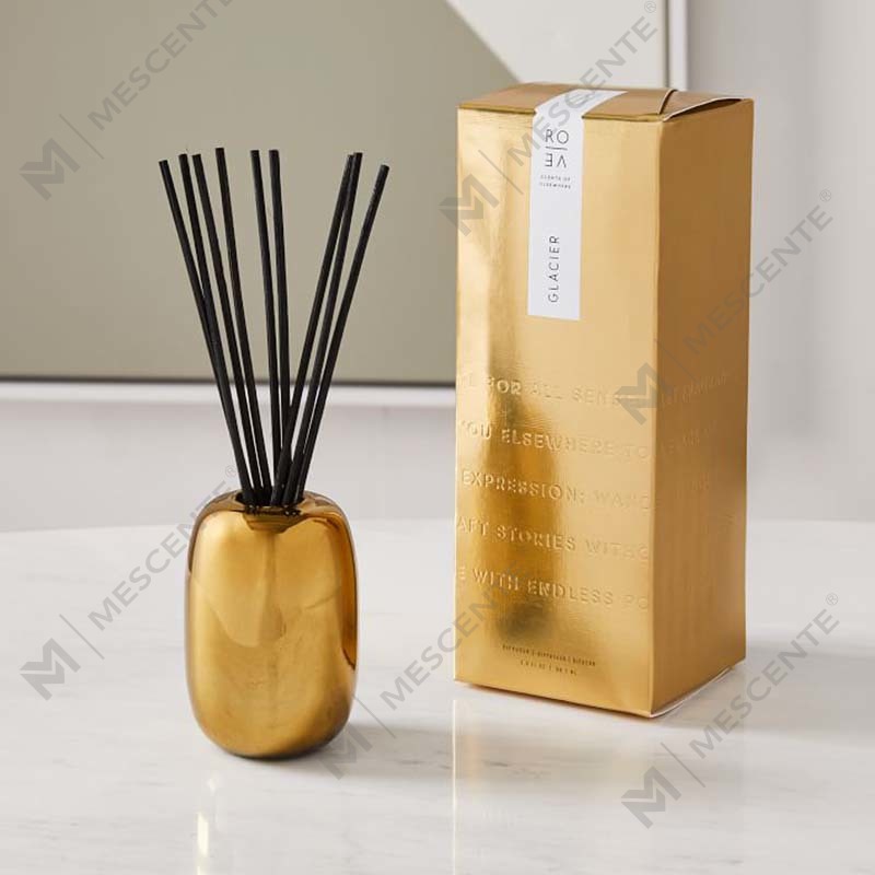 Amazon Luxury Custom Gold พิมพ์โลโก้ขวดแก้วสีดำเทียนขี้ผึ้งถั่วเหลืองเทียนตกแต่งชุดของขวัญ