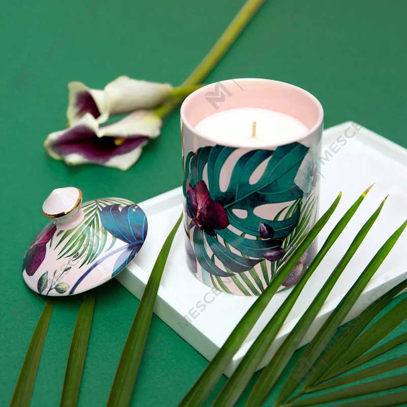 M&Scent เทียนแก้วน้ำ Urban Botanics ดีไซน์พิเศษพร้อมกล่องพับ