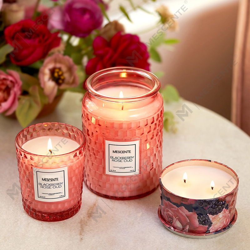 M&Scent เทียนไอคอนตกแต่งคริสต์มาสแบบกำหนดเอง Blackberry Rose Oud